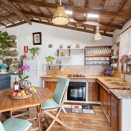 Casa Rosalia * 伊科德·德·洛斯·维诺斯