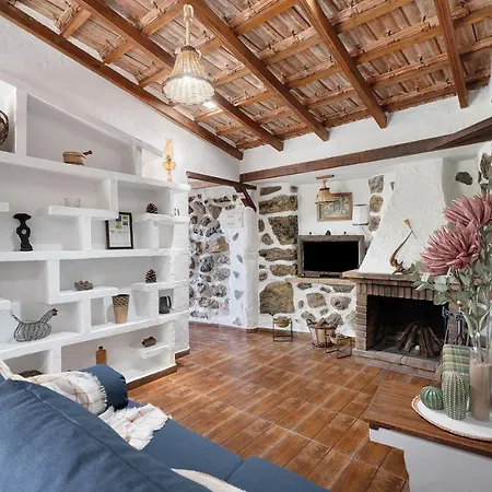 Casa Rosalia Holiday home *